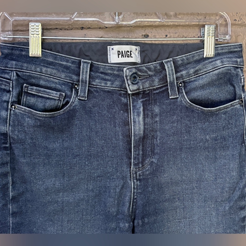 PAIGE Flare Crop Jeans with Frayed Hem 29 - Picture 2 of 8
